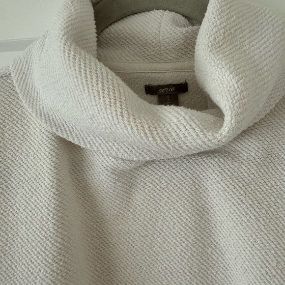 Aerie white turtleneck sweater - Picture 5 of 9